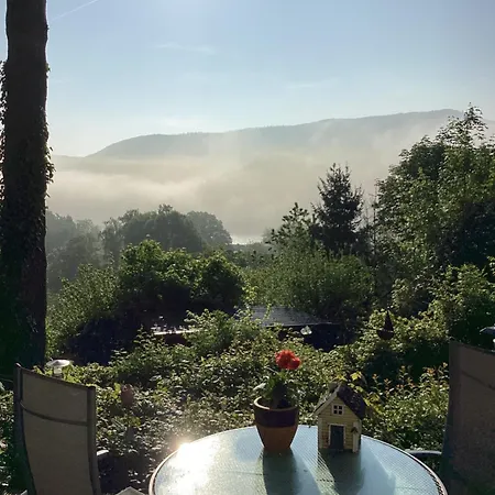 Schoenes Ferienhaeuschen In Obermaubach Mit Seeblick