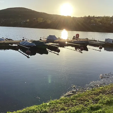 Schoenes Ferienhaeuschen In Obermaubach Mit Seeblick Casa vacanze *